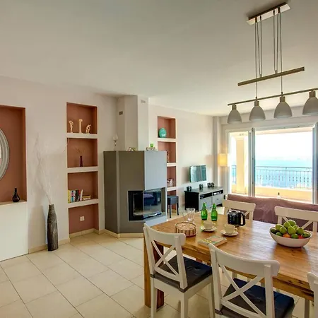 Villa Alonaki By