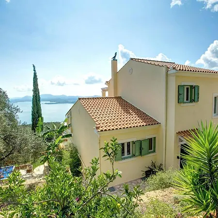 Villa Alonaki By *